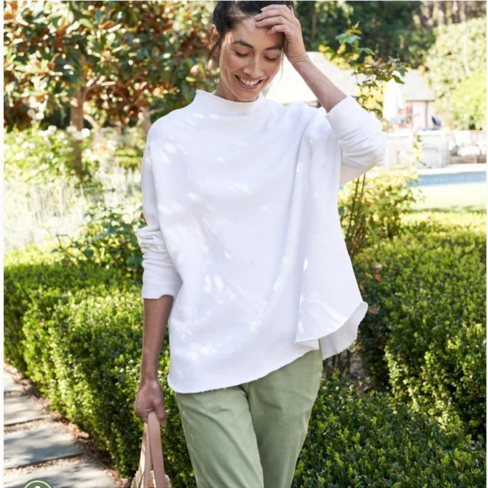 Frank & Eileen Effie Long Sleeve Funnel Neck Capelet Sweatshirt Size: XS White